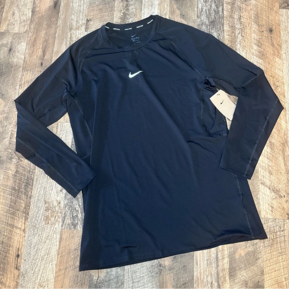 Men's Dri-FIT Slim Long-Sleeve Fitness Top Size XL - Picture 2 of 7